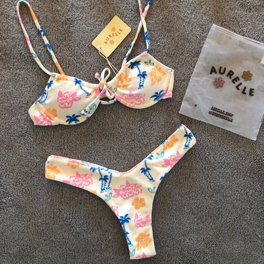 NWT AURELLE Malia Bikini Set, Small